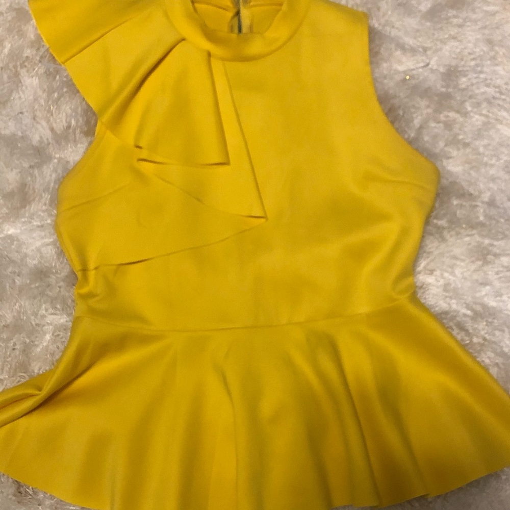 Yellow top - Picture 2 of 3